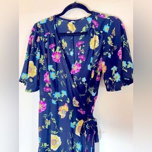 Trendika Wrap Dress Blue Floral Sz Medium NWOT Gorgeous